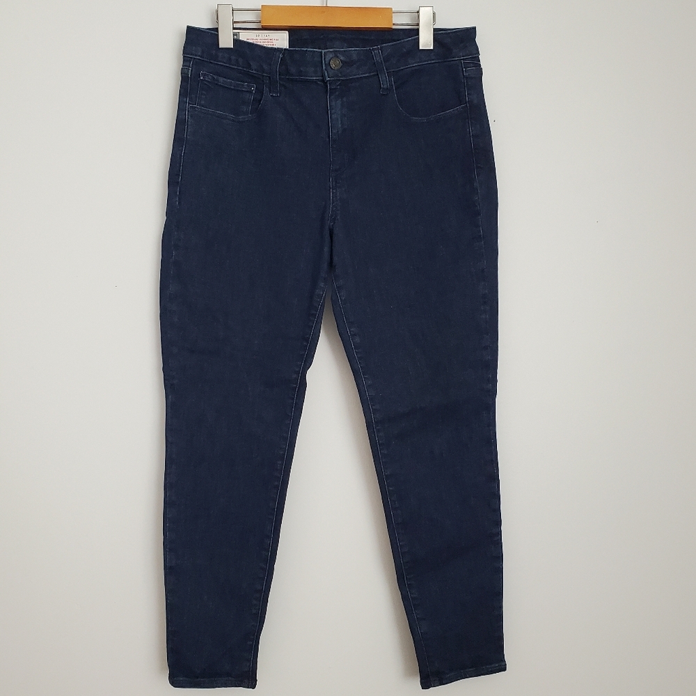 Gap Dark Wash Skinny Jeans Size 32/14R
